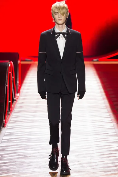 Look 2